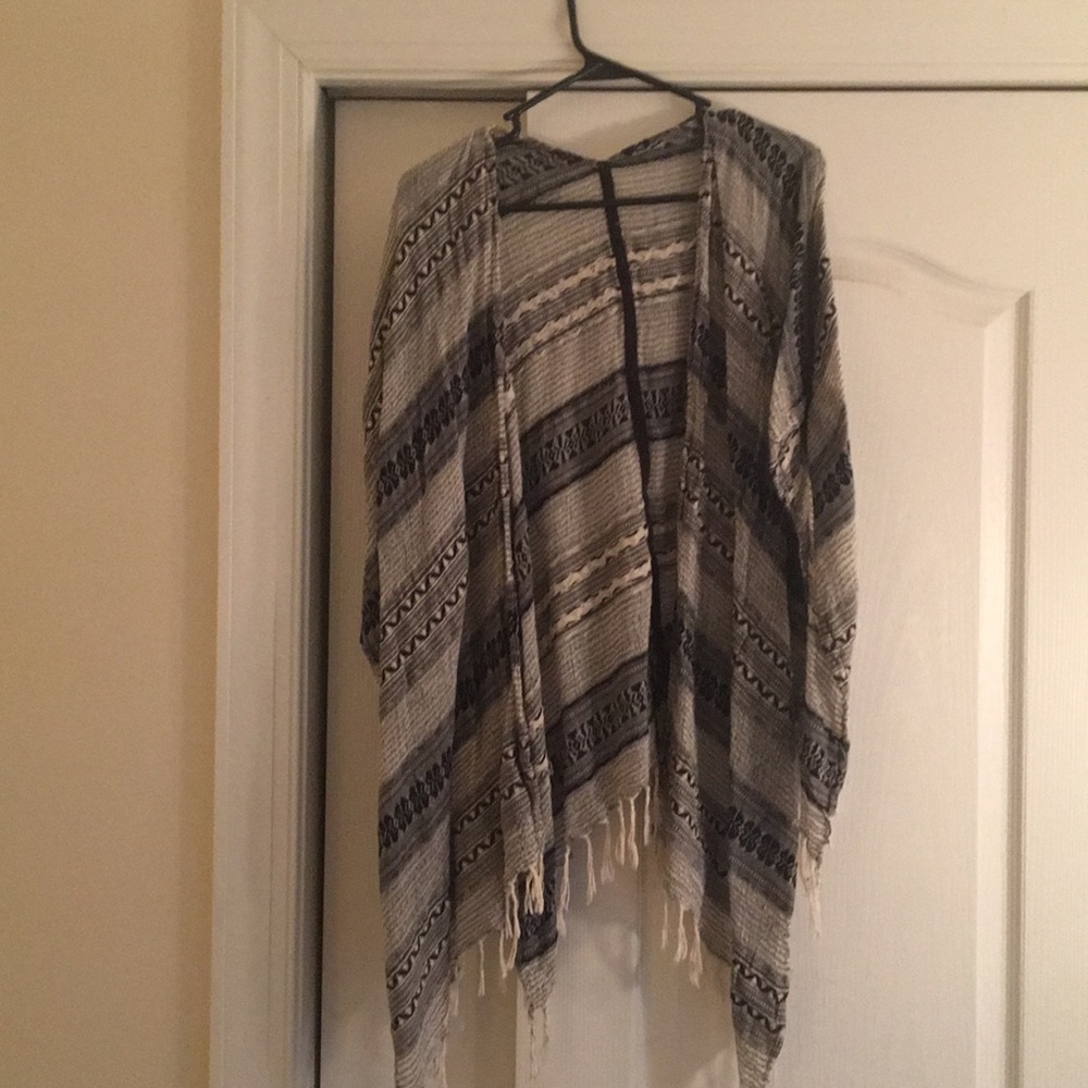 Black and white shawl
